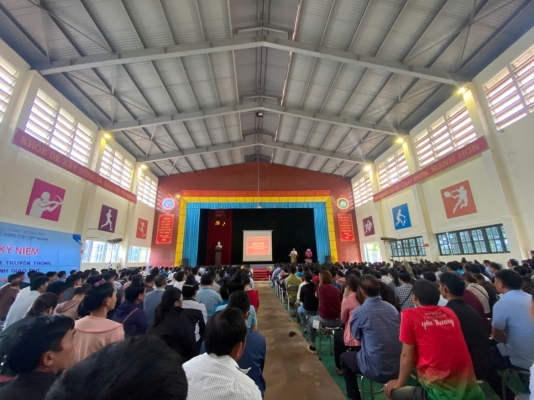 TRƯỜNG PTDTNT THPT NA SON TỔ CHỨC HỘI NGHỊ CHA MẸ HỌC SINH VÀ NHÀ TRƯỜNG LẦN THỨ NHẤT NĂM HỌC 2025 – 2026